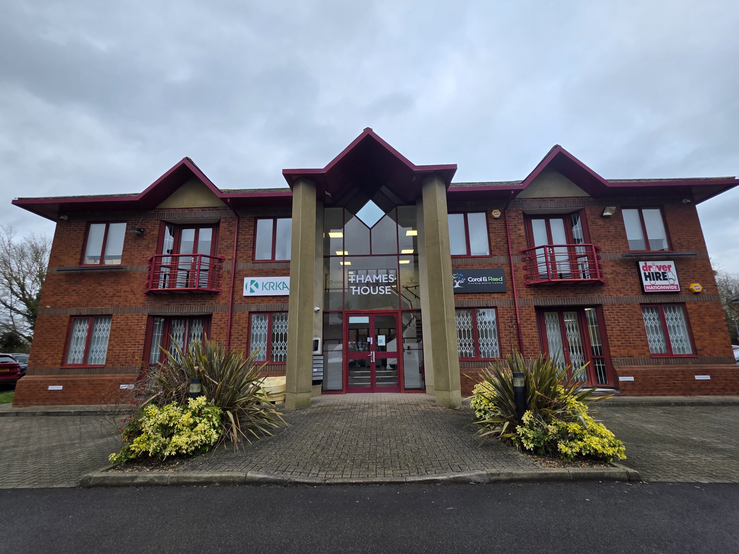 Thames House building exterior for a virtual office near Heathrow Airport